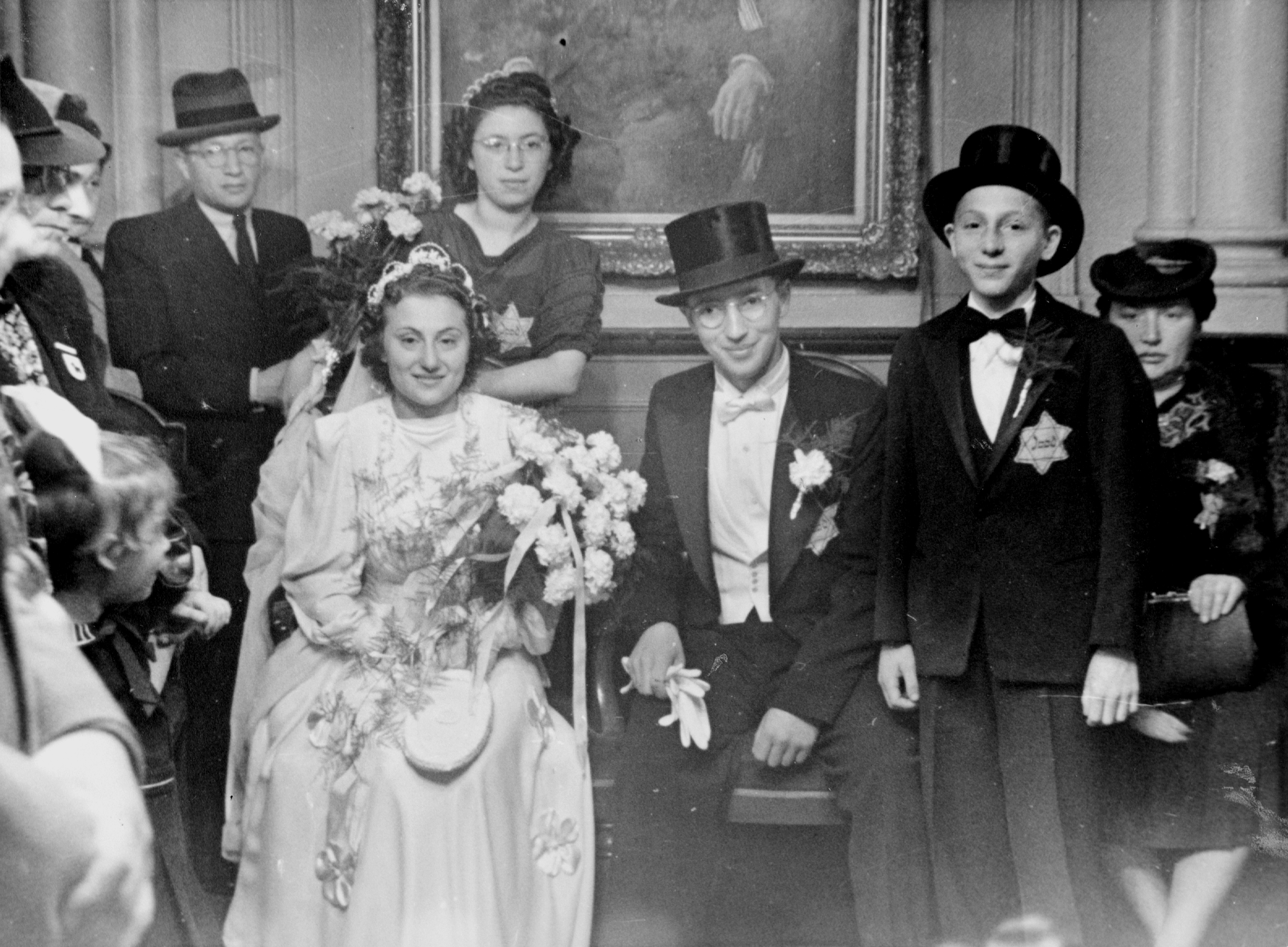 Huwelijk van Emanuel Swaab (1920-1948) en Margaretha van Witsen (1920-2009), ergens in 1942