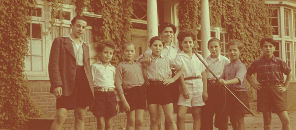 Kinderen bij Ilaniah in Apeldoorn. Circa 1948.
